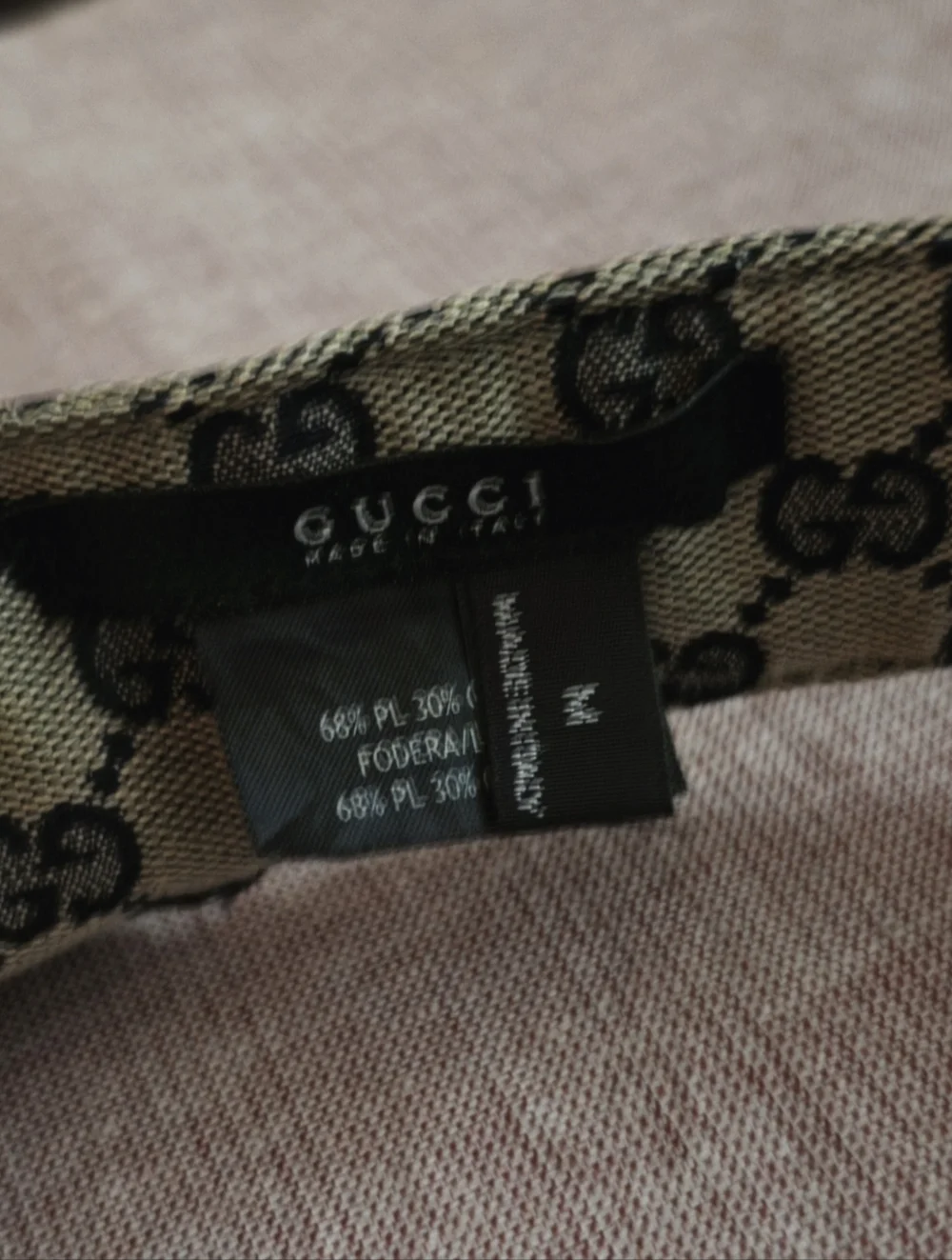 Gucci Beige GG Canvas Sun Visor with Navy & Red Stripe - Picture 2 of 5